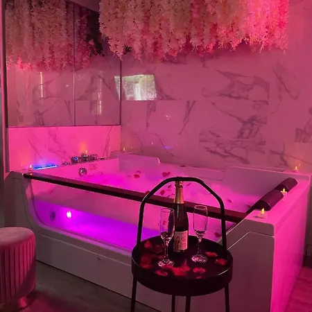 Superbe Avec Balnéothérapie/spa/ Champagne