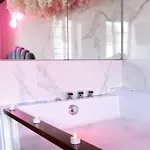 Superbe Avec Balneotherapie/spa/ Champagne Pornic