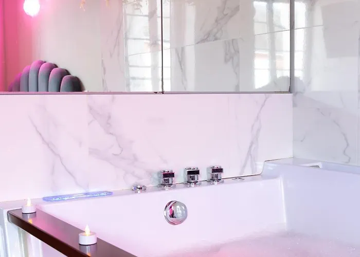 Superbe Avec Balneotherapie/spa/ Champagne Pornic